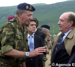 Visita de Su Majestad el Rey al contingente español desplegado en Kósovo y celebración del Día de las Fuerzas Armadas en Istok